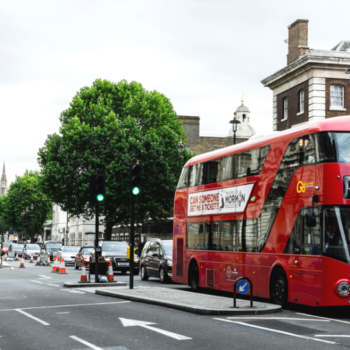 Громадський транспорт Англії